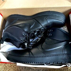 Nike Path Winter waterproof shoes size 12 Men’s